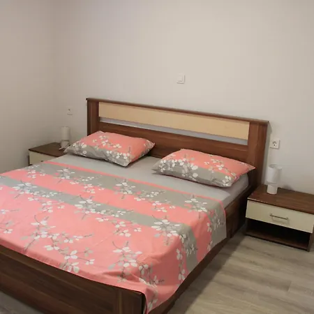 Apartment Milwe Ražanac